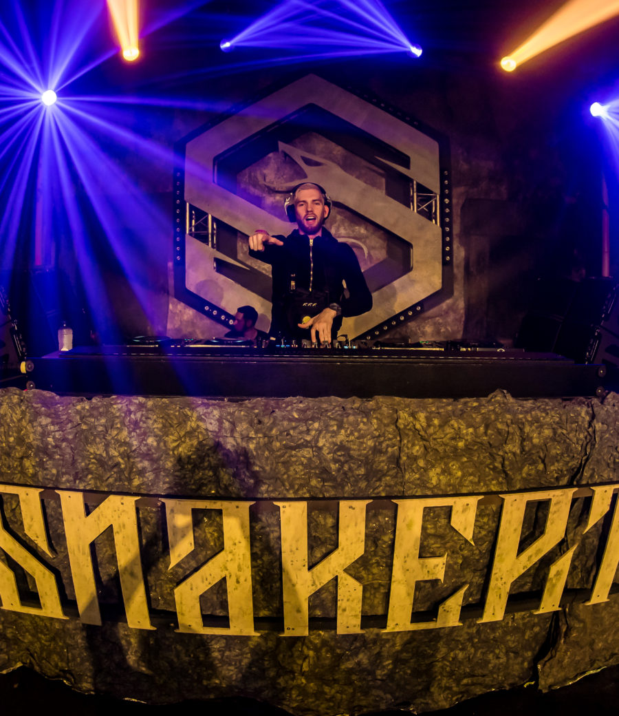 211106-190621-SNAKEPIT-200531-Nils_HR