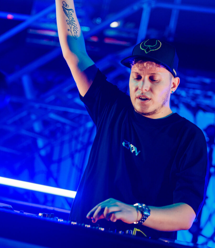 SPARK_20230930_135203_SUPREMACY_VB_8874