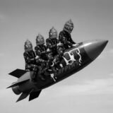  Gezellige Uptempo SH!T HAPPENS